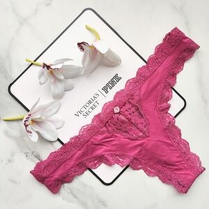 NWT VICTORIA'S SECRET DREAM ANGELS LACE-TRIM THONG PANTY IN LUSCIOUS ROSE S/XL